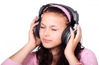 Franse radio luisteren kan helpen om Frans te leren / Bron: PublicDomainPictures, Pixabay