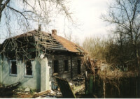 Fig. 6: Een vervallen huis in de stad Pripjat. / Bron: Slawojar, Wikimedia Commons (CC BY-SA-3.0)